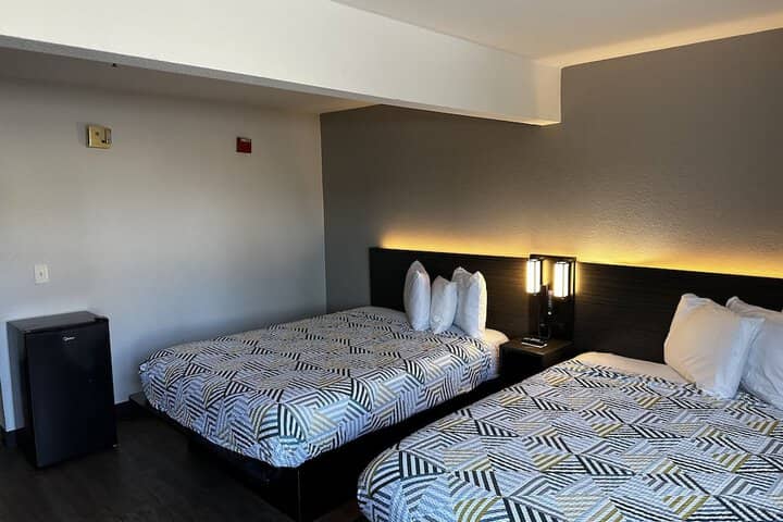 Room 7 of 44