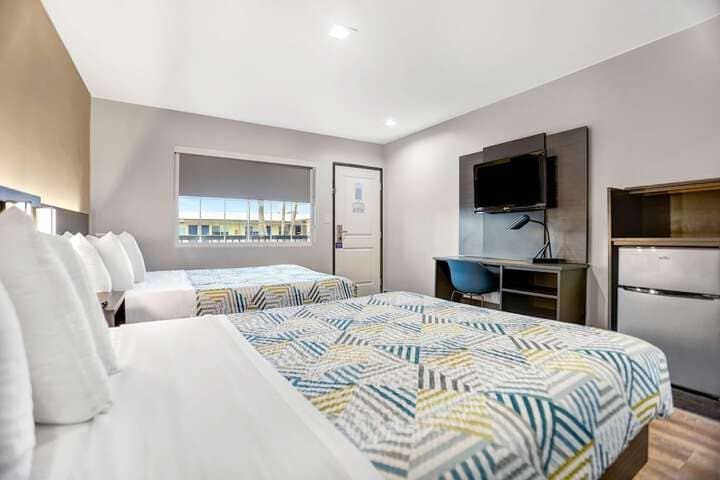 Room 12 of 35
