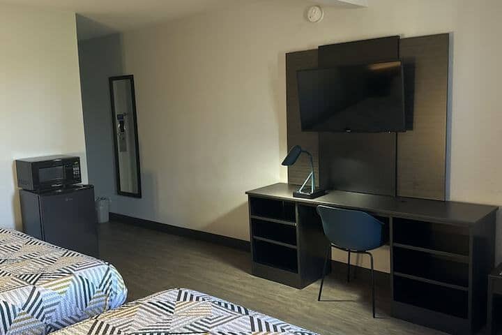 Room 15 of 44
