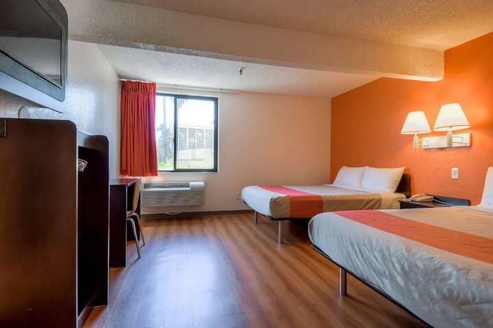 Room 20 of 44