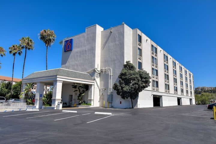 Hotel 44 of 44